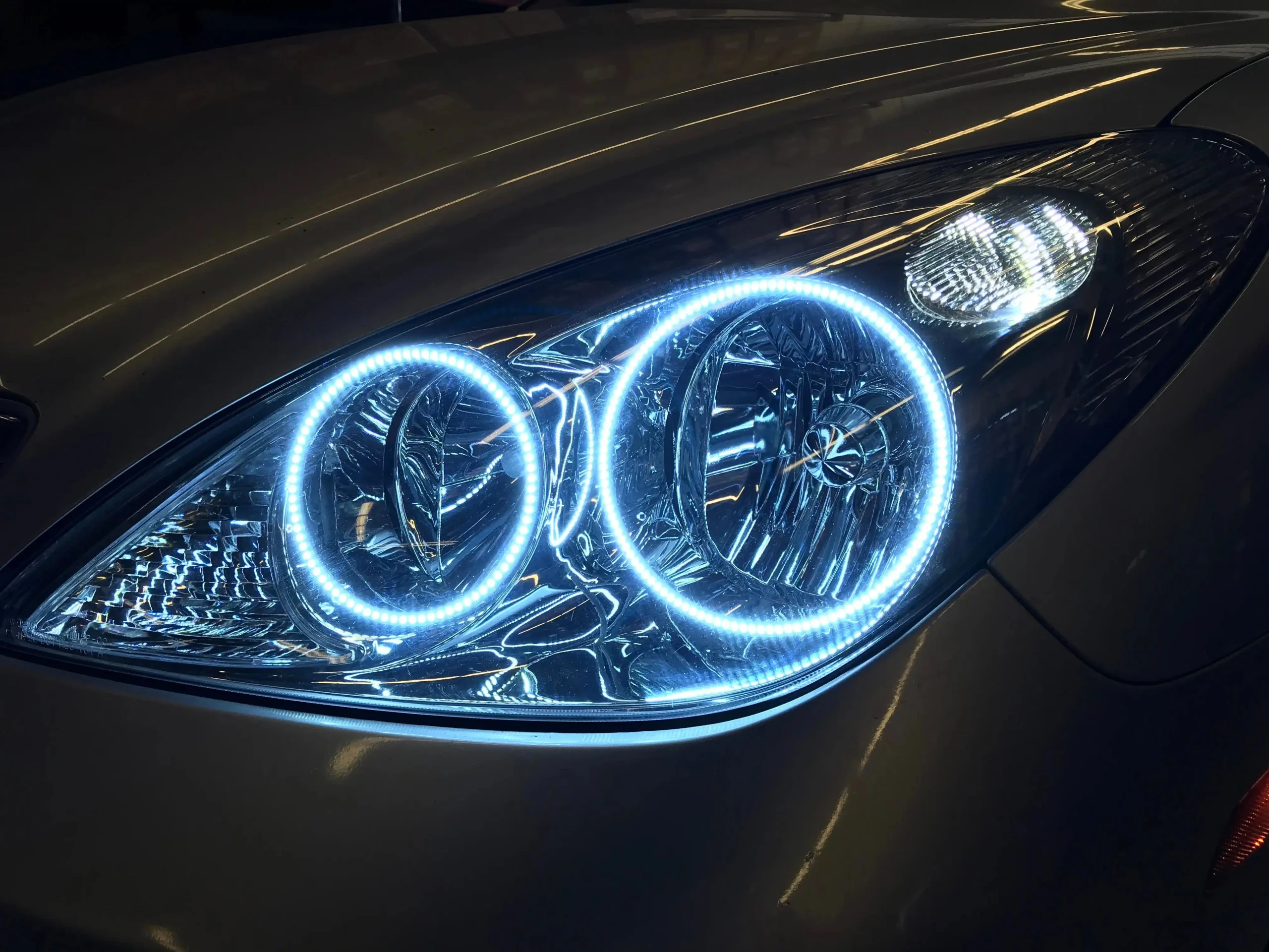 Oracle Lighting 1343-001 2002-2004 Lexus ES 300 LED Headlight Halo Kit - White