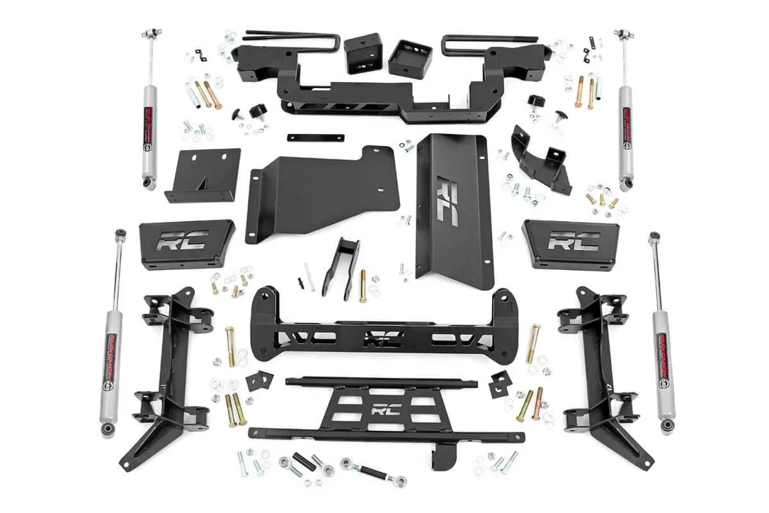 Rough Country 6 Inch Lift Kit for 1988-2000 Chevy/GMC 3/4-Ton Suburban/C2500/K2500 Truck/C3500/K3500 Truck