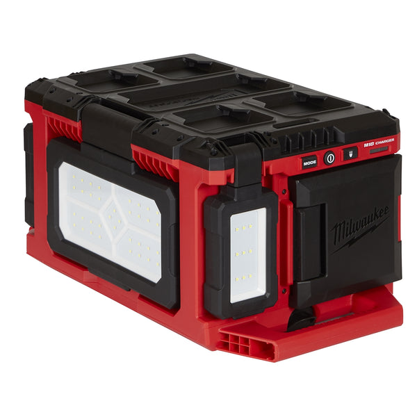 M18 PACKOUT Light/Charger w/ 3000 Lumens TRUEVIEW HD Output