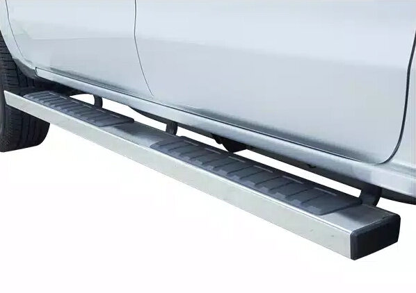 RealTruck Go Rhino 6" OE Xteme II Side Step for 05-26 Toyota Tacoma Double Cab