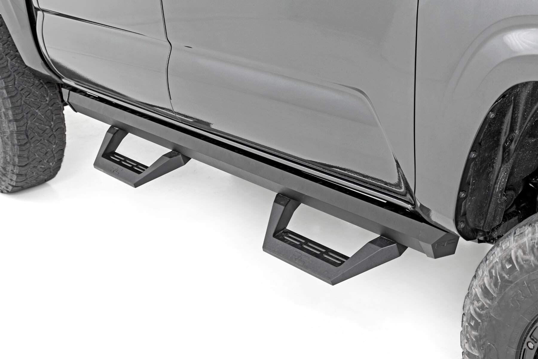 Rough Country 71000A SRX2 Adjustable Aluminum Steps for 05-23 Toyota Tacoma Double Cab