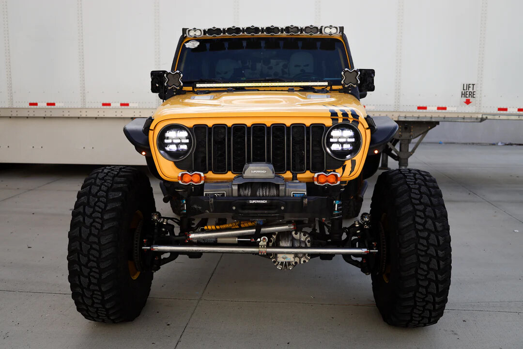 Attica 4x4 CHATT0771-H6-GBC-SQ Apex Series Headlights for 18-24 Jeep Wrangler JL & Gladiator JT