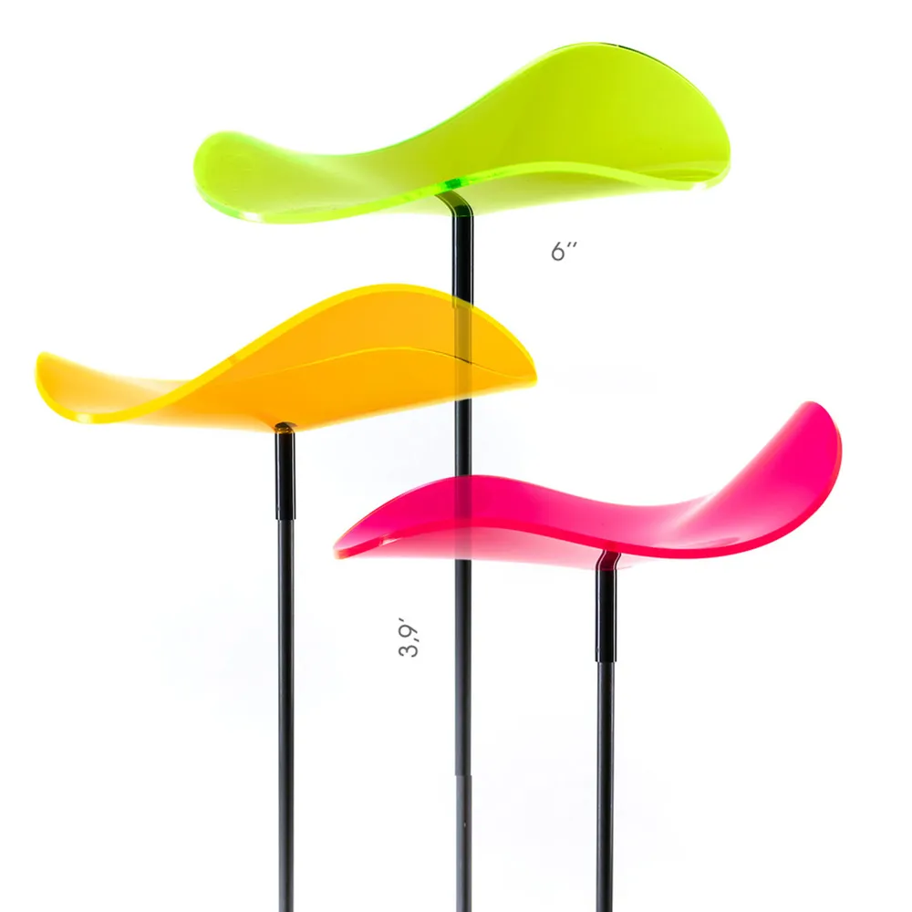 Set of 3 Yellow, Red, and Green Outdoor Wavy Suncatcher Garden Stake Discs 54″