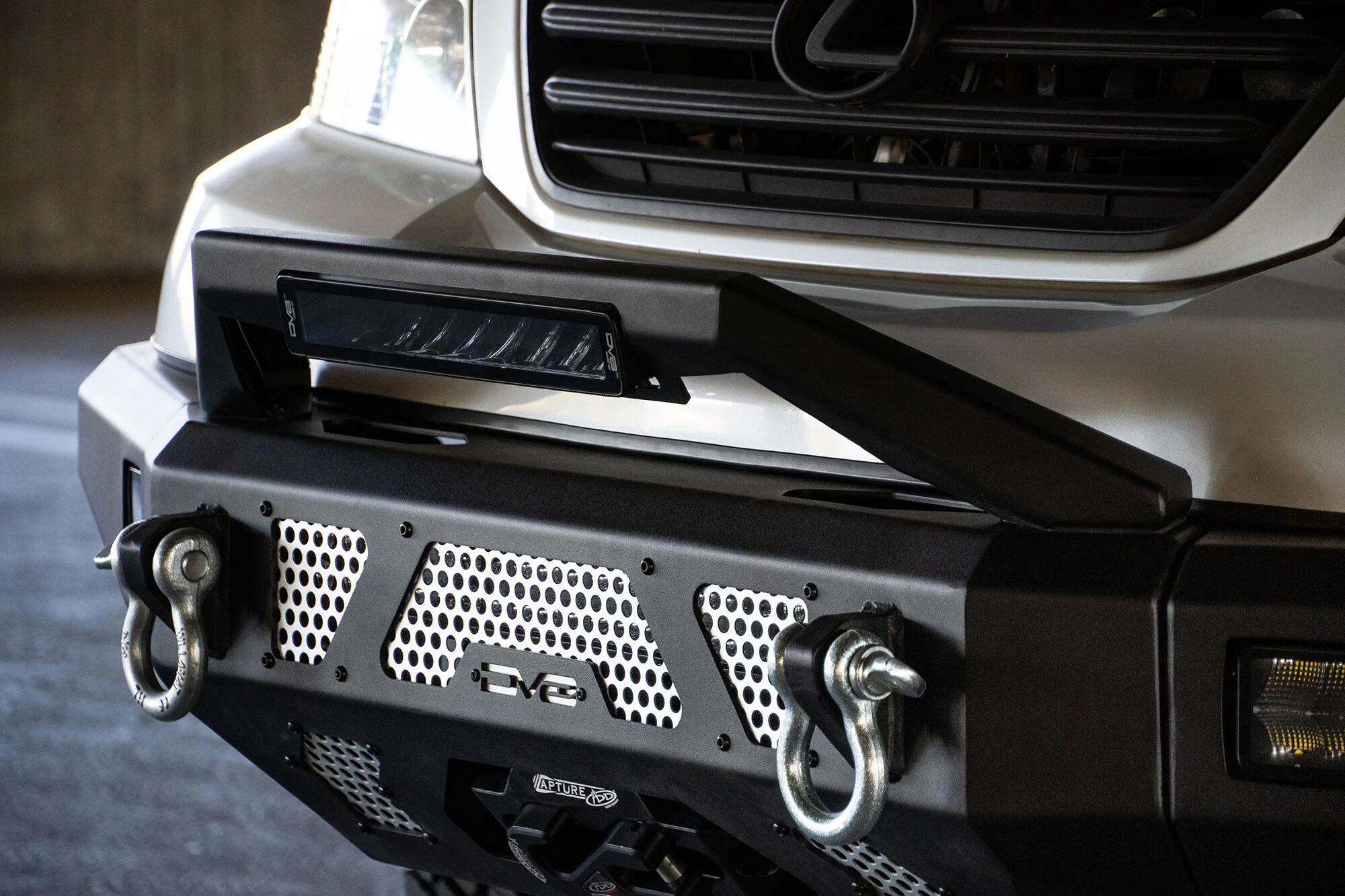 DV8 Offroad LBUN-01 Bull Bar with LED Light Bar Mount for 21-26 Ford Bronco for MTO Series Front Bumpers