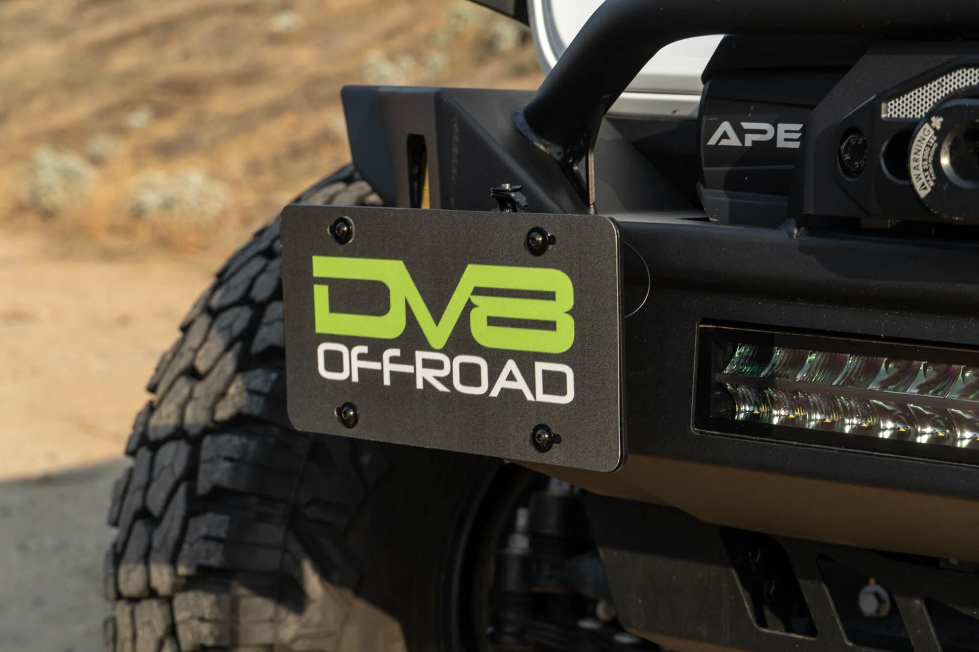 DV8 Offroad LPUN-01 Universal Quick Release D-Ring License Plate Mount