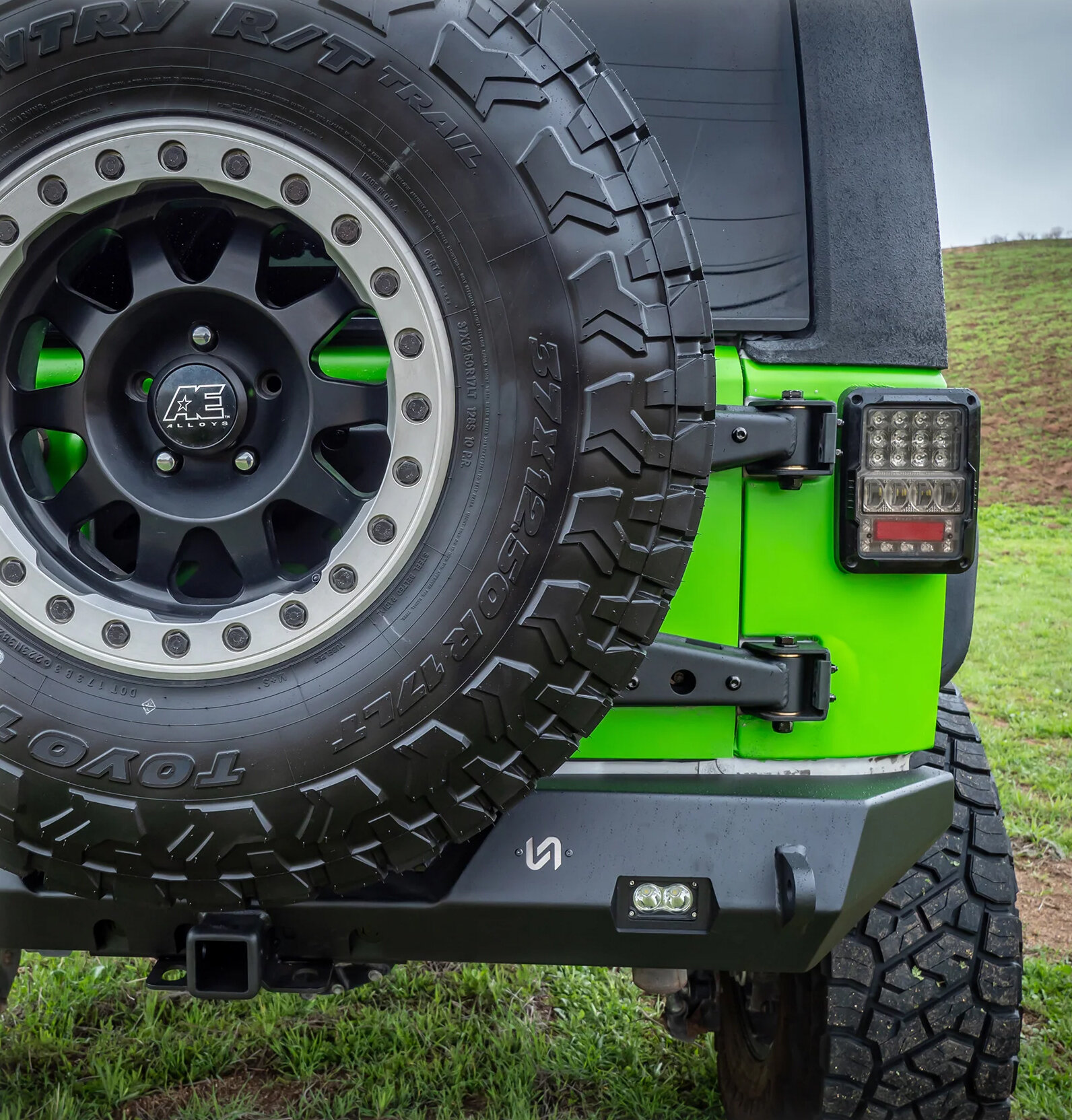 Turn Offroad JKTC-01 Hinge Mount Tire Carrier for 07-18 Jeep Wrangler JK